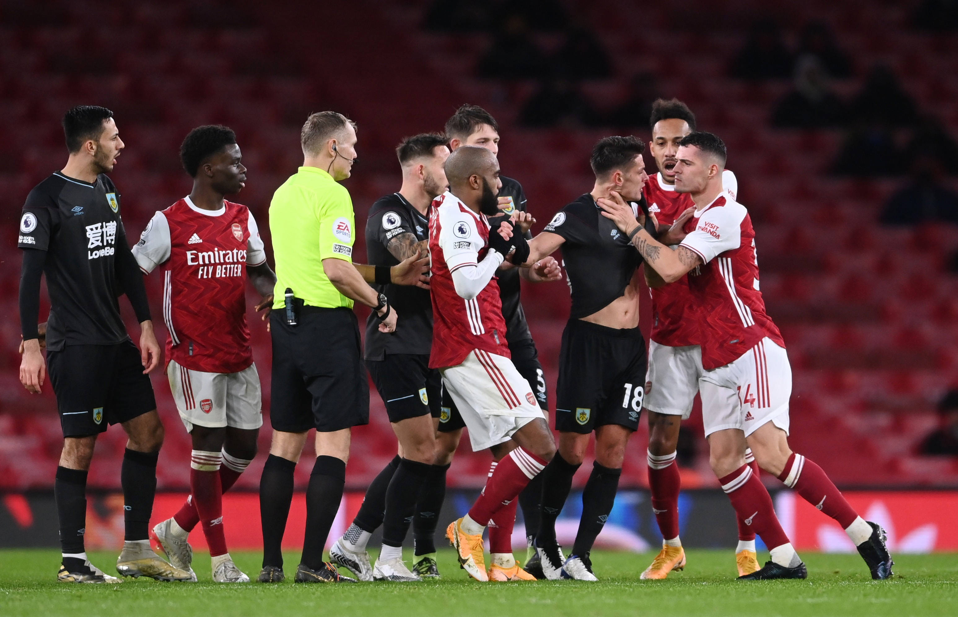 曾饱受抑郁 曾饱受抑郁